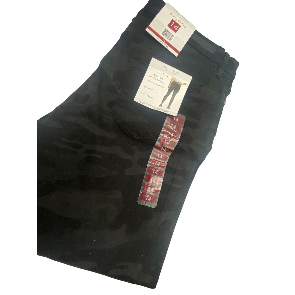 Social Standard by Sanctuary Black Camo Mid Rise Ankle Skinny Jeans Size 14 NEW!